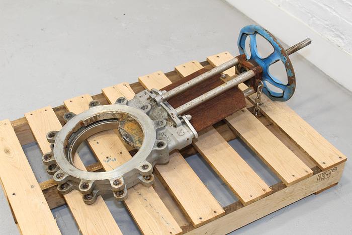 Used True Line 10" Hand Operated Knife Gate Valve #43998