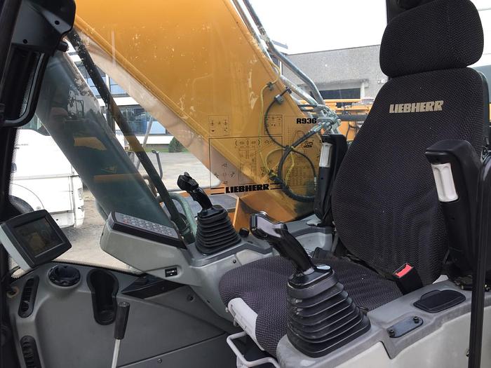 Used 2013 LIEBHERR R936 NLC