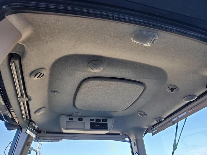 Used 2017 John Deere 8345R Tractor w/ IVT + ILS ** 3600 Hrs **