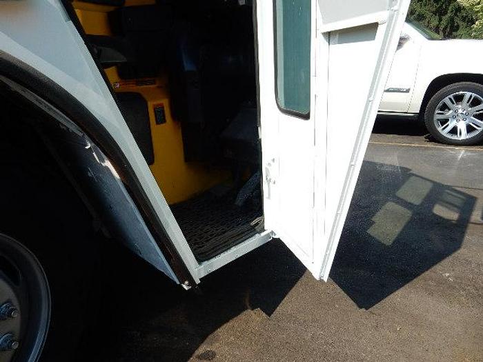 Used 2006 Mack LE613- Stock #: 4977