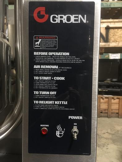 Used GROEN TDH-40 TRUNNION STYLE STEAM KETTLE, NAT. GAS w/ S/S STAND & 2 TEMP WATER FILL FAUCET.