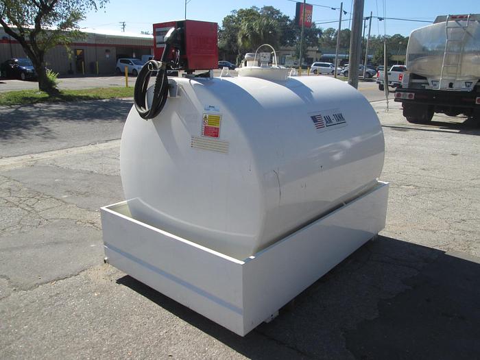 New 800 Gallon Fuel Tank with Containment