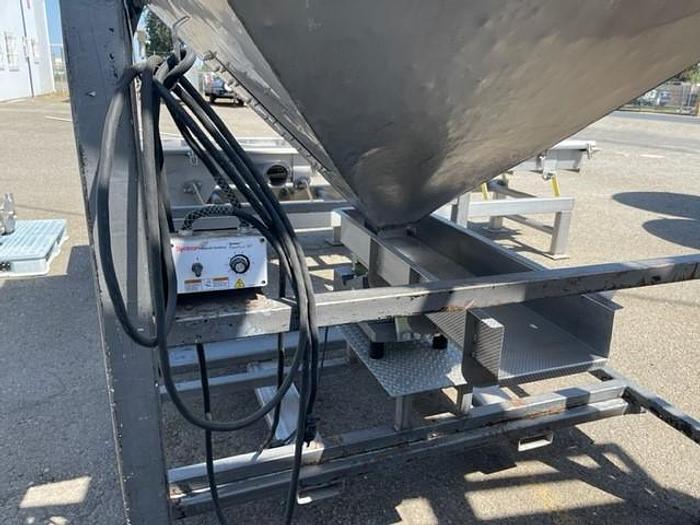 Used 72" x 72" Stainless Steel Hopper with Outfeed Vibratory Shaker