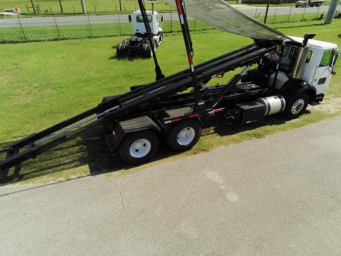 Used 2009 VOLVO  AUTOCAR