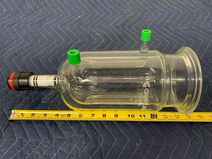 Used Chemglass GL-14 1000mL Jacketed Bench-top Reaction Vessel w/ 5.5" Sanitary Fit
