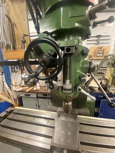 Used Microcut 837 Manual Turret Milling Machine