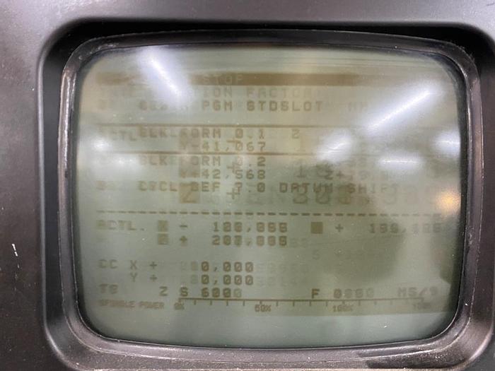 Used 1992 Bridgeport VMC 560/16 Vertical Machining Center