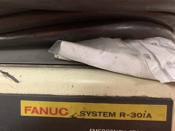 Used FANUC R2000iB/210F 210KG X 2655MM REACH 6 AXIS CNC ROBOT W/R30iA CONTROLS WITH ARO SERVO GUN