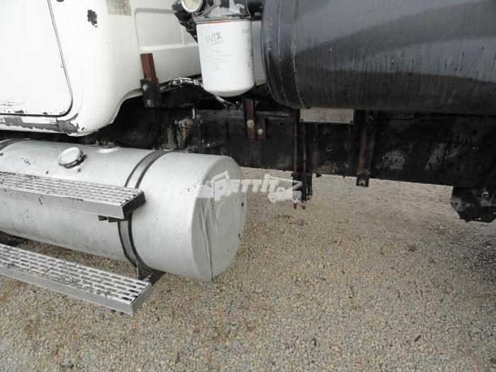 Used 1997 MACK RD690S