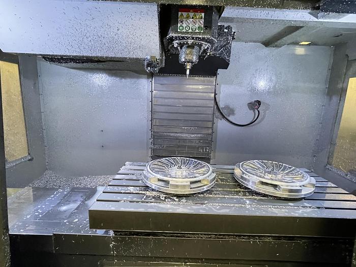 Used 2017 HAAS VF-3SSYT CNC Vertical Machining Center