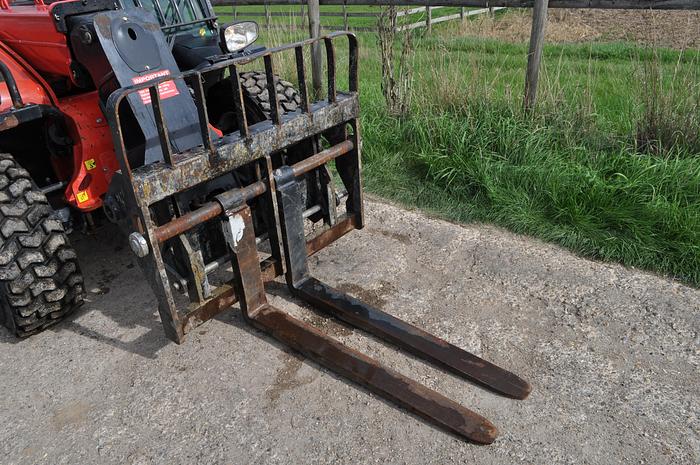 Used 2014 MANITOU MT 625