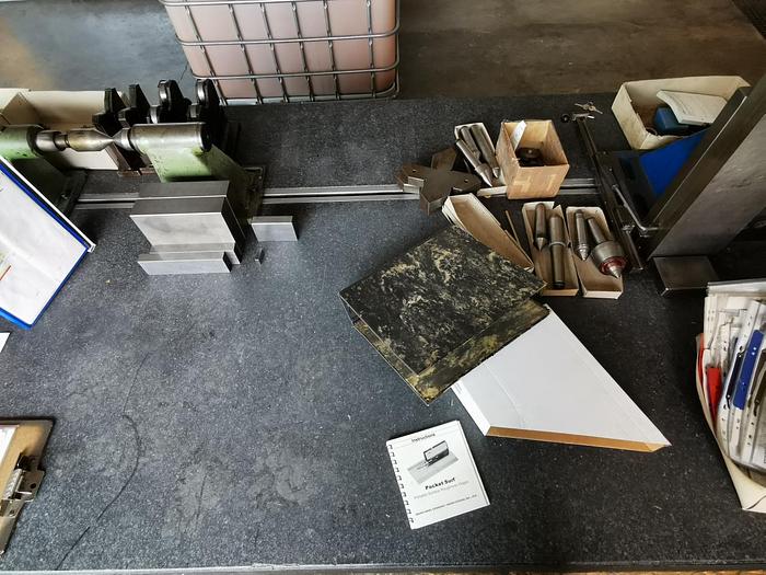 Gebraucht Granit Messtisch mit T-Nuten Maße 3000 X 1250mm