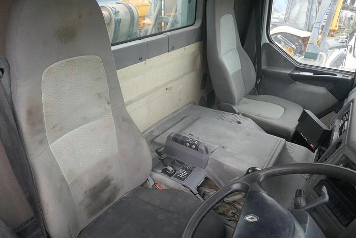 Used 2006 RENAULT 33FVA1