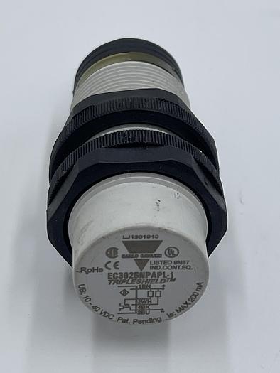 Used CARLO GAVAZZI EC3025NPAPL-1