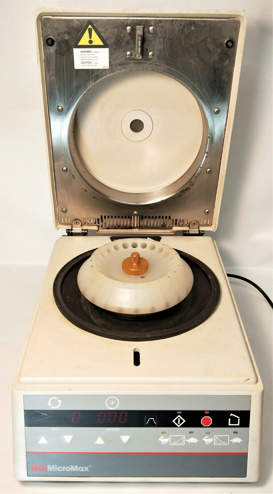 Used IEC MicroMax Microcentrifuge (24 x 1.5 - 2mL)