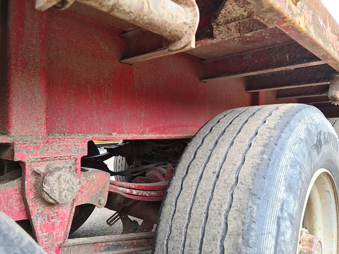 Used 1981 METALOVOUGA 3 AXLE STEEL SUSPENSION DRUM BRAKES  385 65R22.5