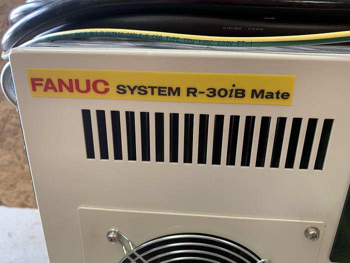 Used FANUC LR MATE 200iD/7H 5 AXIS CNC ROBOT WITH LR MATE R30iB CONTROLLER
