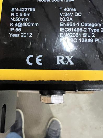 NEW-SMARTSCAN MODEL 083M1204 LIGHT CURTAIN SET, TRANSMITTER AND RECEIVER ABOUT 50" IN LENGTH