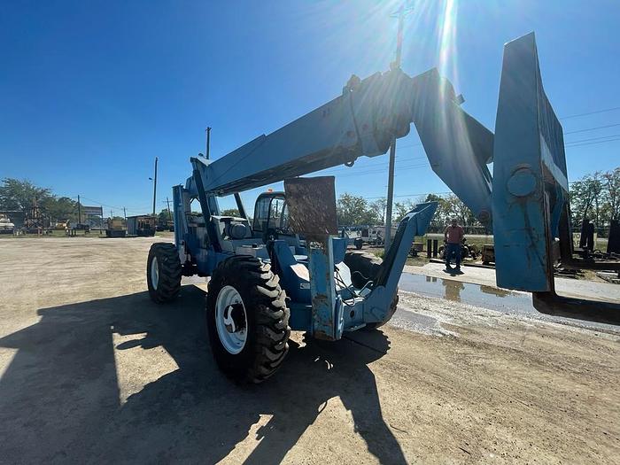 Used 2007 GENIE GTH-1056 TELEHANDLER