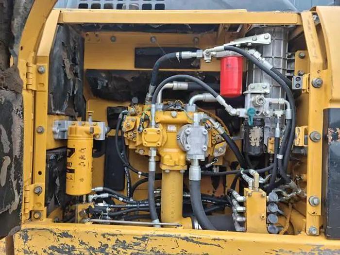 Gebraucht 2009 Caterpillar  329D LN