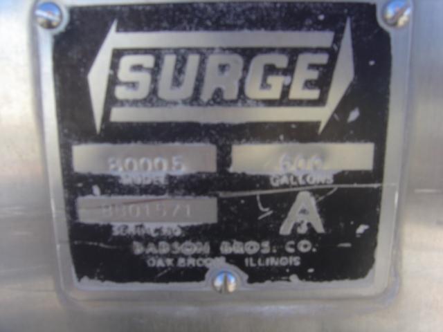 Usado 600 GALLON BULK TANK