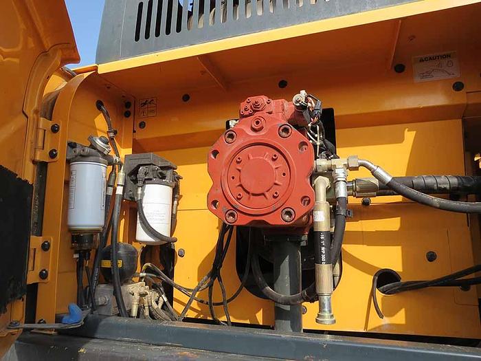 Used  2014 HYUNDAI ROBEX 480 LC-9