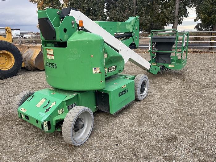 Used 2014 JLG E400AN 2WD 40FT