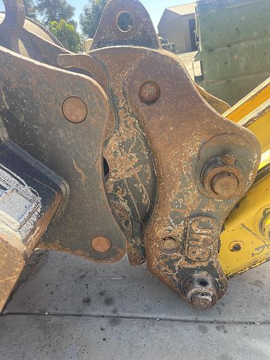 Used 2014 Komatsu PC138 USLC-10