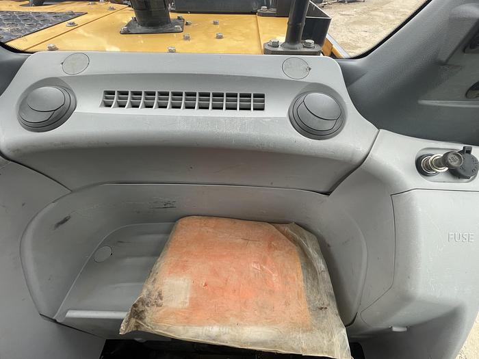 Used 2019 John Deere 210G LC