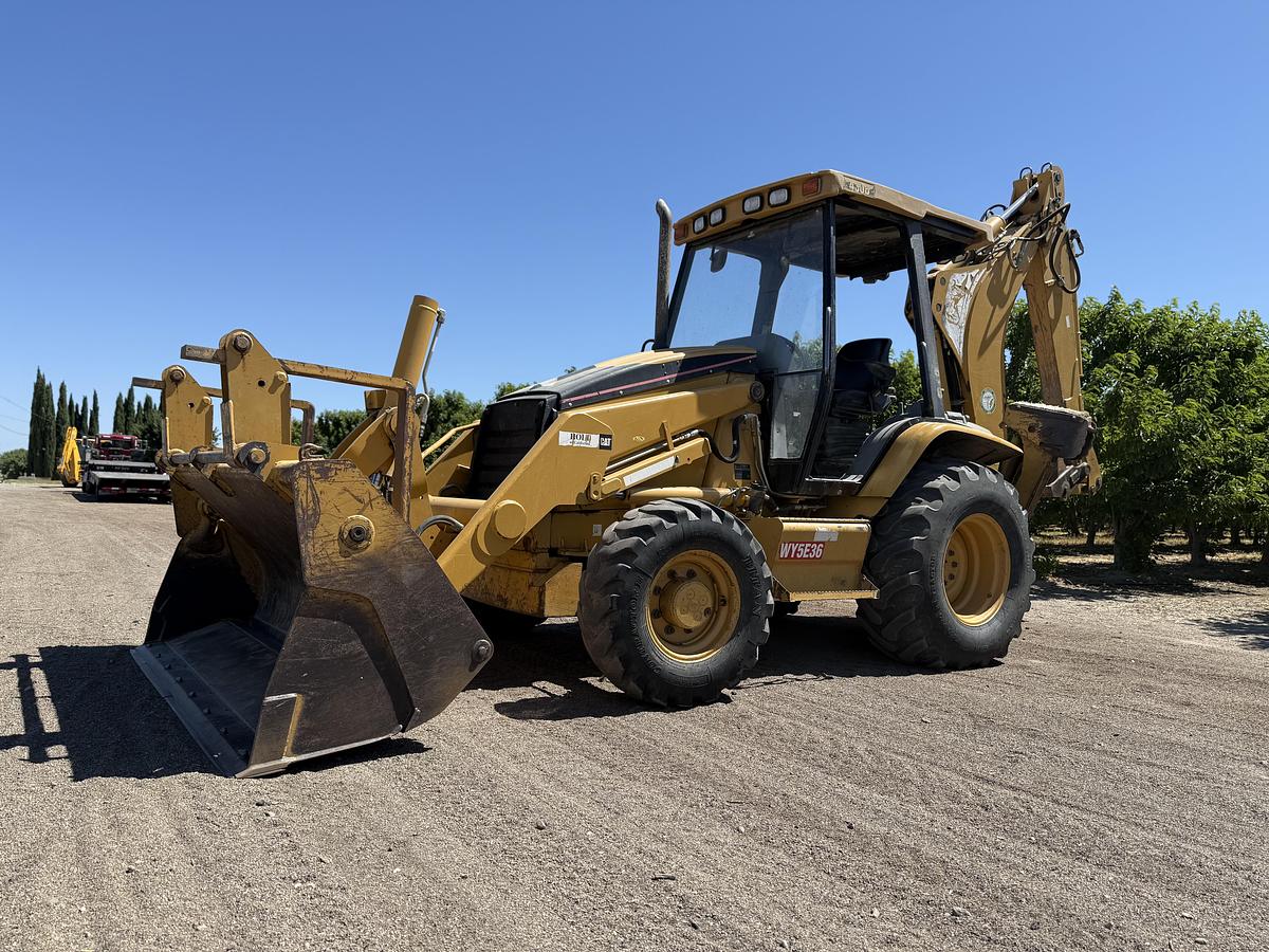 Used 2004 CAT 430D