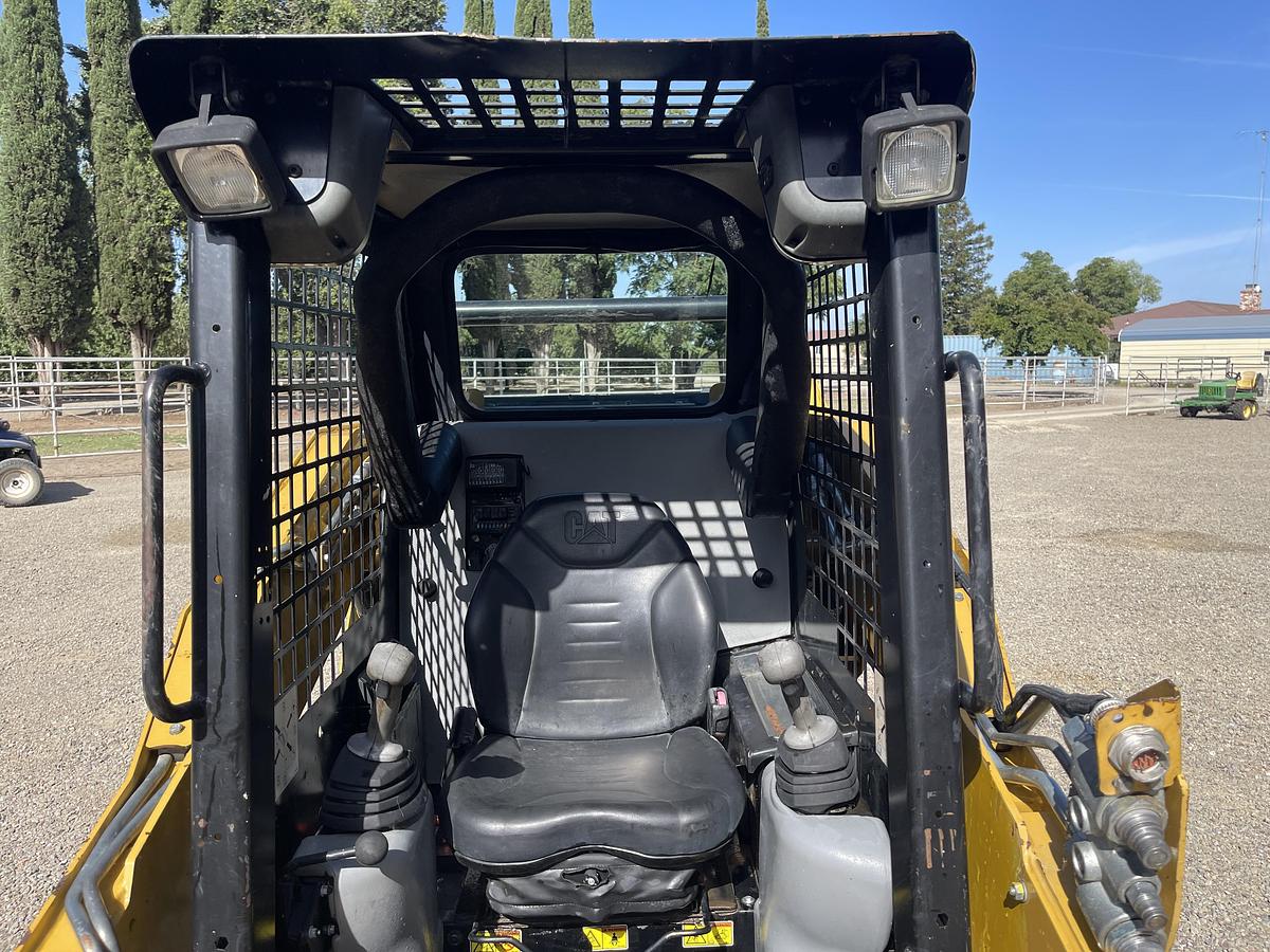 Used 2012 CAT 259b3