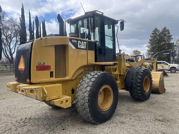 Used 2010 Cat 938Hz