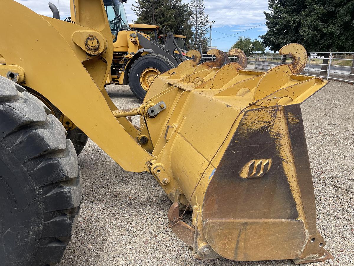 Used 1997 CAT 938F