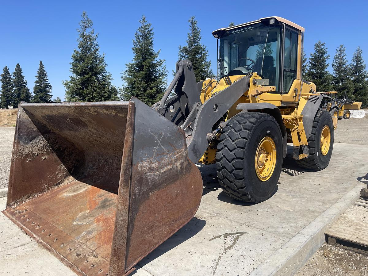 Used 2008 VOLVO L70F
