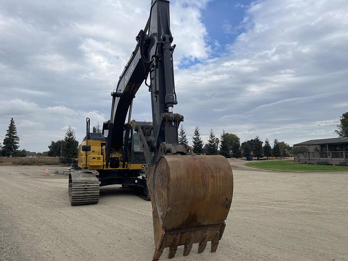 Used 2019 John Deere 210G LC