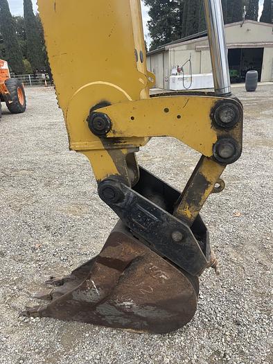 Used 2016 Cat 420F2