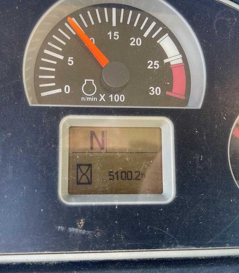 Used 2014 CAT 420F it