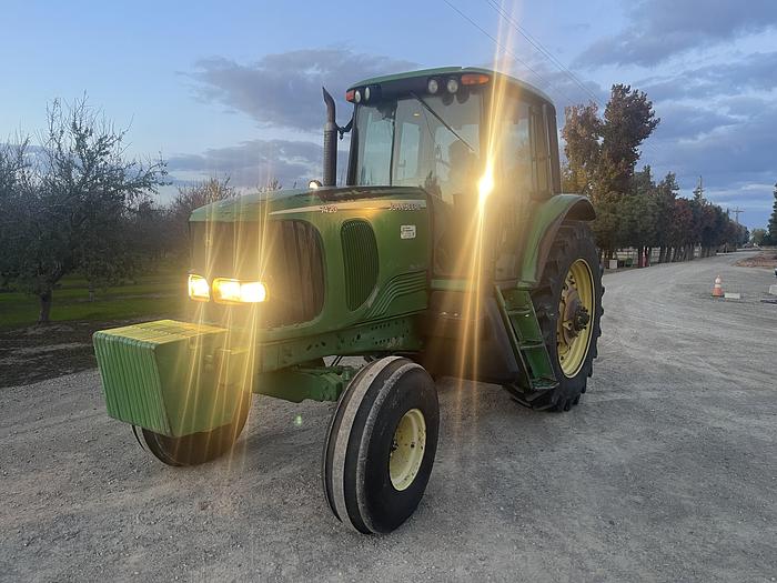 Used 2006 John Deere 7420