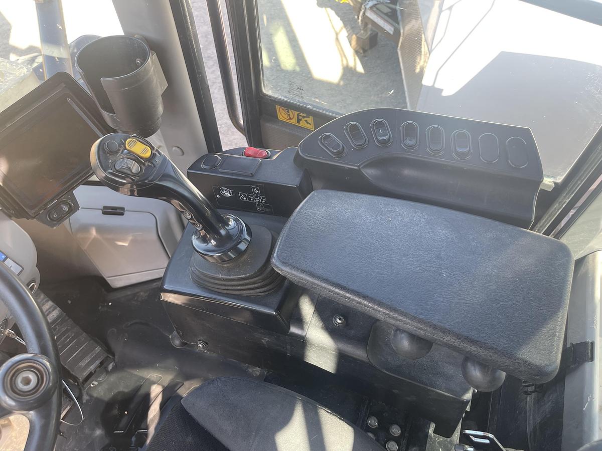 Used 2018 Komatsu WA380-8
