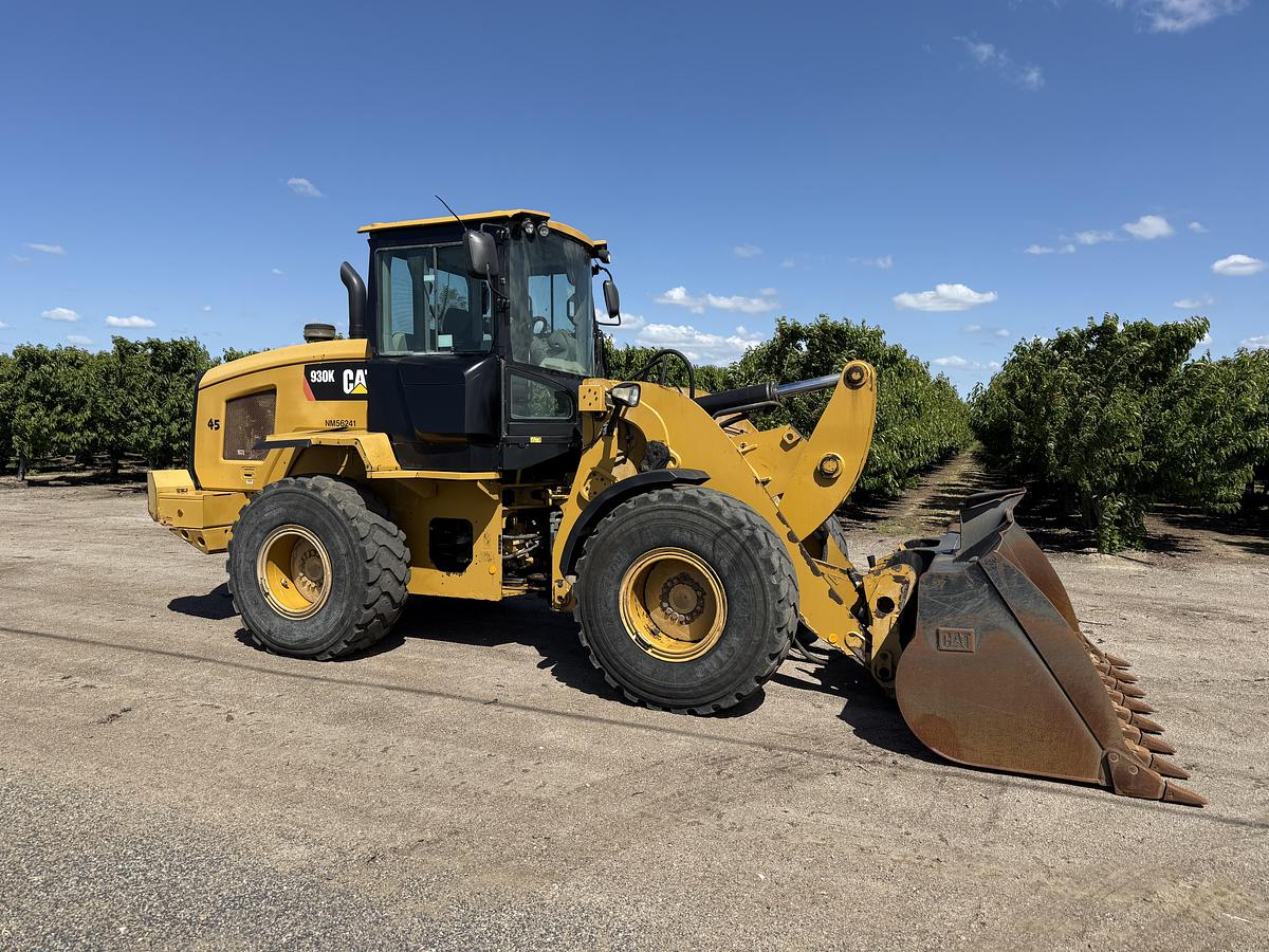 Used 2014 Cat 930K