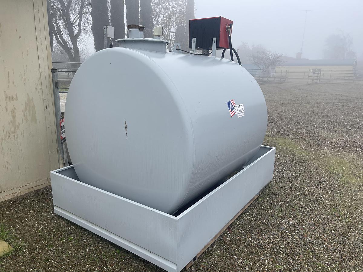 2025 4Fuel Steel Tank  830 gal disesl