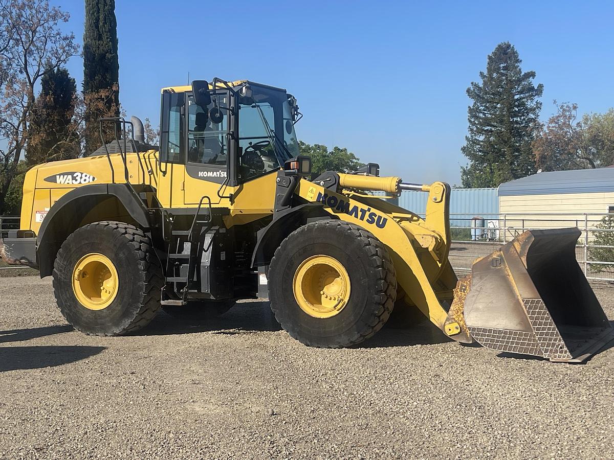 Used 2018 Komatsu WA380-8