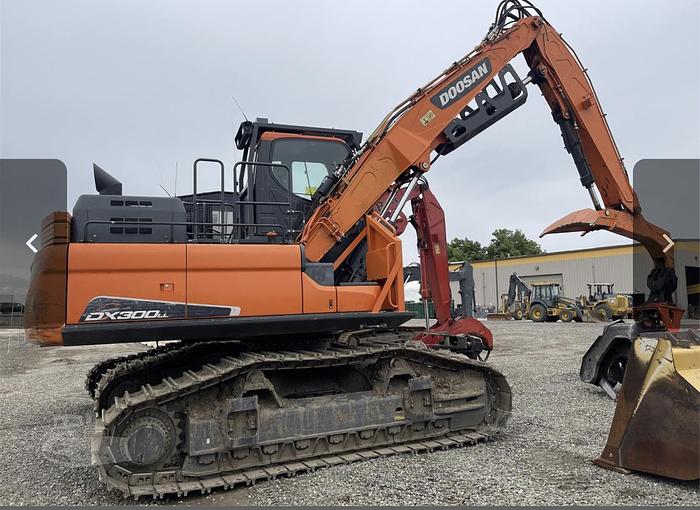 Used 2018 Doosan DX300 LL-5