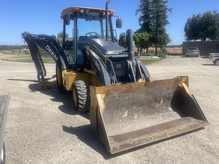 Used 2011 John Deere 310J