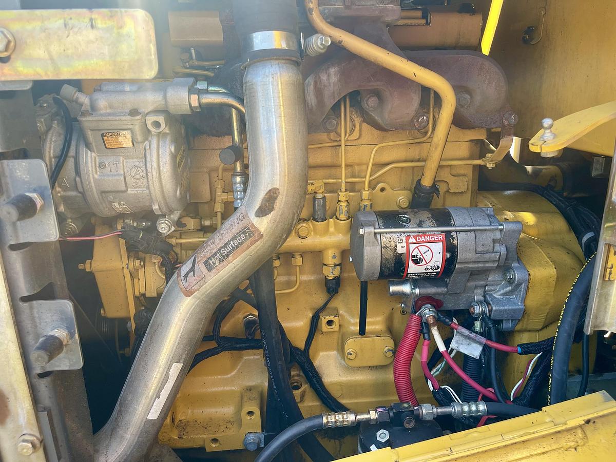 Used 2008 John Deere 444J