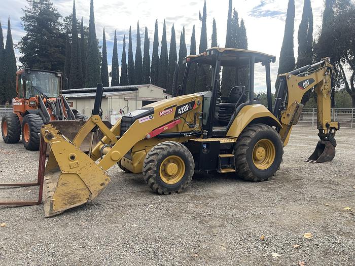 Used 2016 Cat 420F2