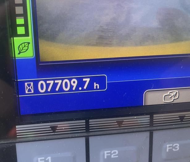 Used 2020 Komatsu PC210 LC-11