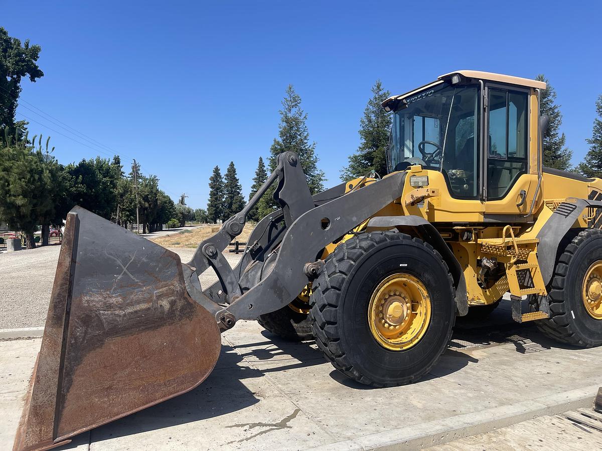 Used 2008 VOLVO L70F