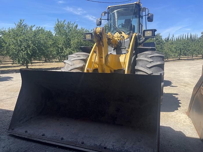 Used 2015 Komatsu WA 320-7