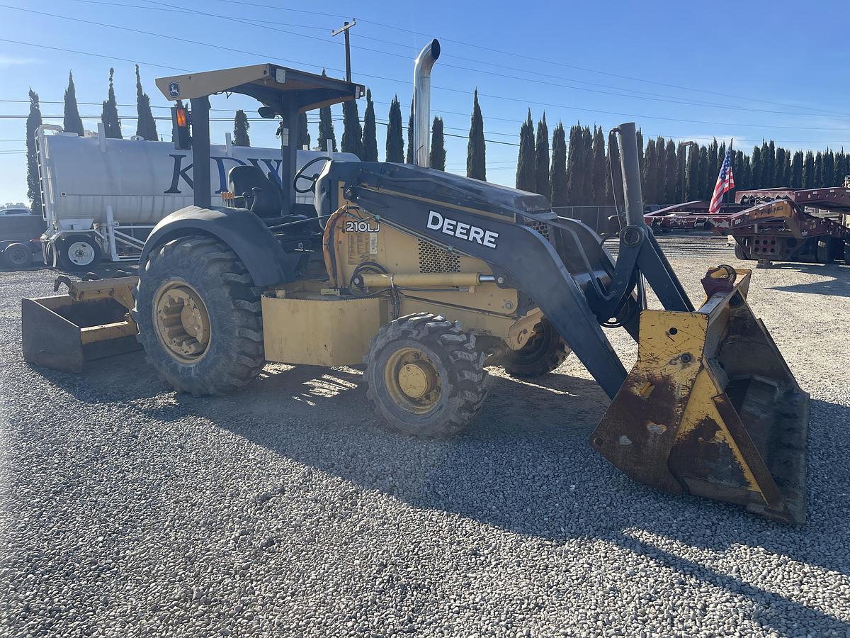 Used 2011 John Deere 210LJ